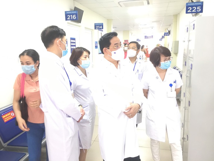 anh khue kiem tra BV phu san